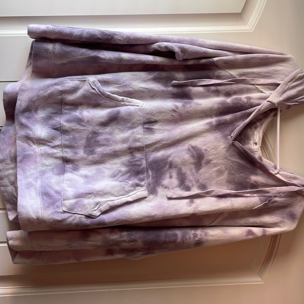 Maurice’s size XL dark and light purple tie-dye hoodie